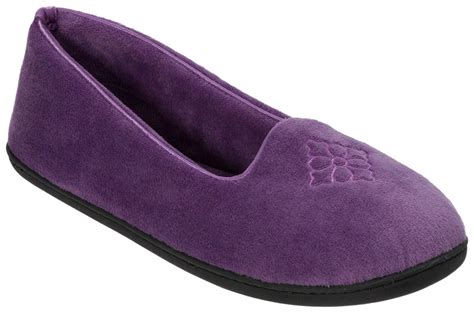 Memory foam-padded footbed. . Dearfoam slippers for women